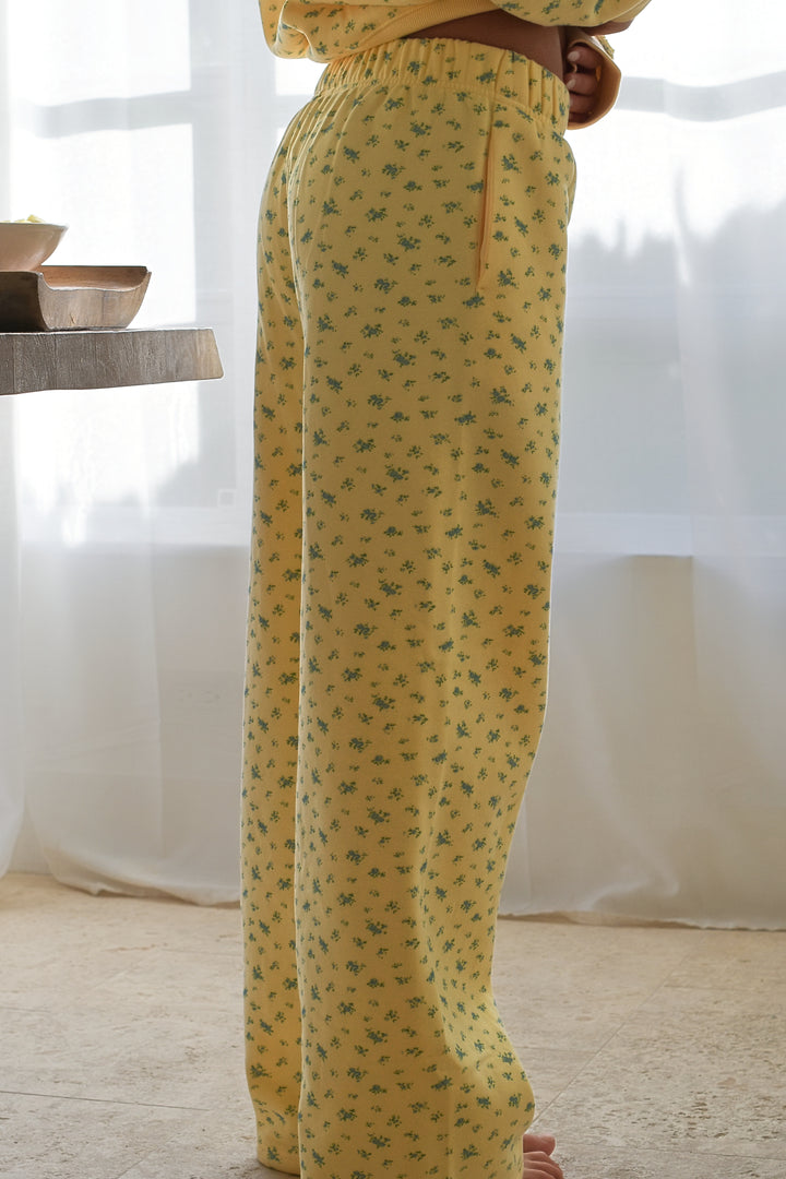 Floral Blooms Sweatpants - Daisy